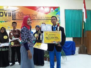 karya_tulisbio2016_sman1papar